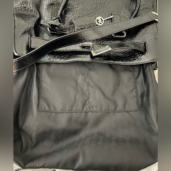 Michael Kors North/South Hamilton textured patent leather tote - Picture 6 of 16